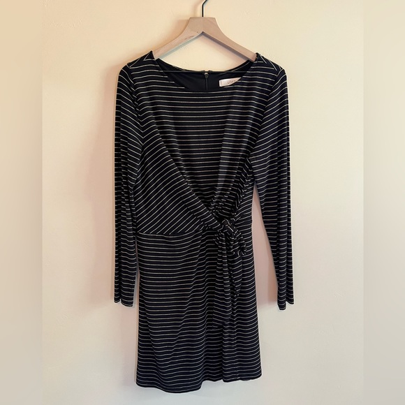 LOFT Long Sleeve Faux Tie Waist Black Dress with Gold Thin Stripes Women’s Large - Picture 2 of 6